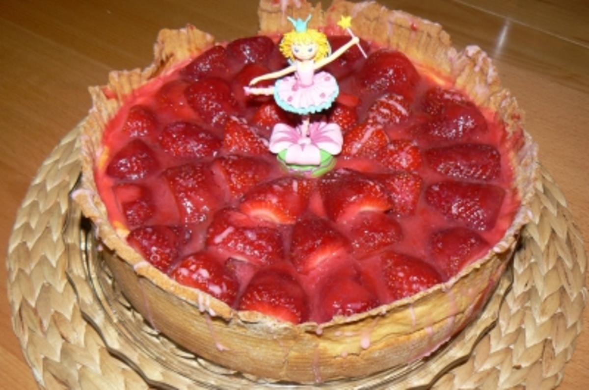 Erdbeere vermählt sich mit Käsekuchen oder - Rezept - Bild Nr. 2