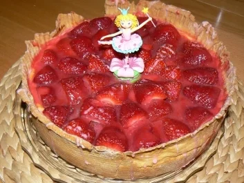 Erdbeere vermählt sich mit Käsekuchen oder - Rezept - Bild Nr. 2