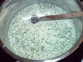 Pochierte Eier in Kräutersoße - Rezept - Bild Nr. 5