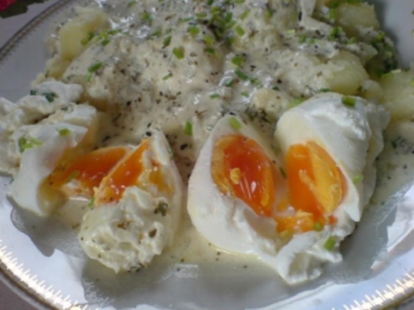 Pochierte Eier in Kräutersoße - Rezept - kochbar.de