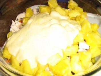 Geflügelsalat mit Ananas und Nüdelchen - Rezept - Bild Nr. 4