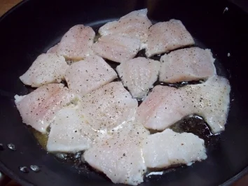 Rezept: Fisch taucht in Kräutersoße Fisch taucht in Kräutersoße - Rezept