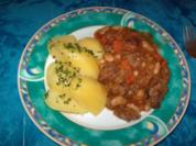 Feines Rinderragout mit weißen Bohnen - Rezept
