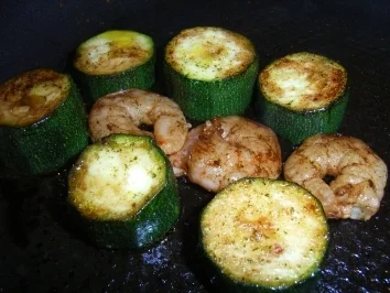 Rezept: Garnelen in Unterholz Garnelen in Unterholz - Rezept