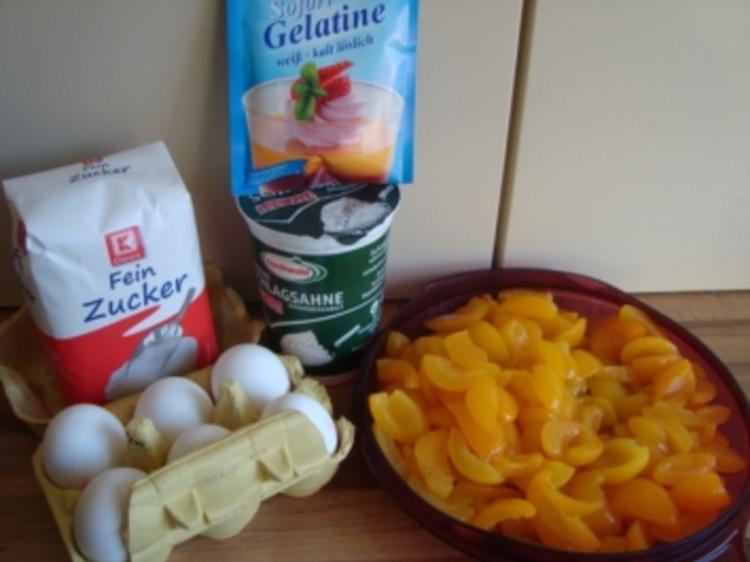 Dessert BarockCreme auf AprikosenKompott Rezept kochbar.de