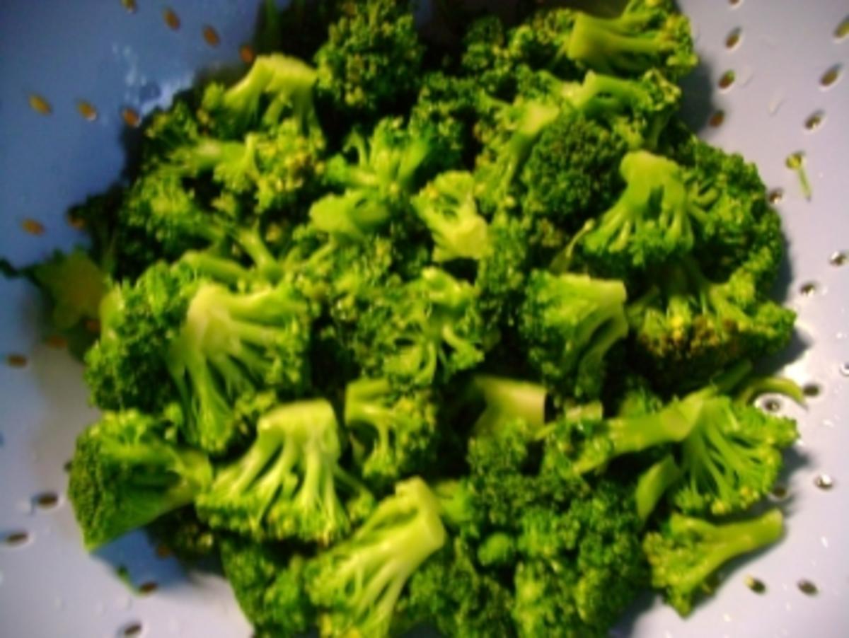 Fisch : Rotbarschfilet mit Broccoli und  Austernpilze überbacken - Rezept - Bild Nr. 4