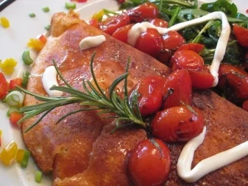 Schaumomelette von Ziegenfrischkäse mit Rosmarin & Akazienhonig - Rezept