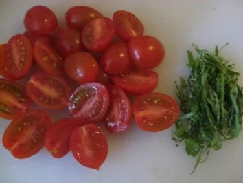 Schaumomelette von Ziegenfrischkäse mit Rosmarin & Akazienhonig - Rezept