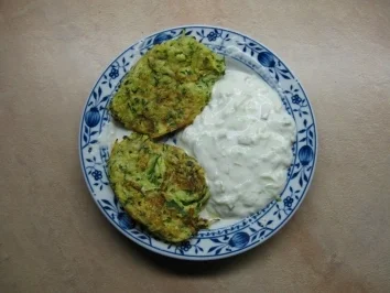 Zucchinipuffer - Rezept