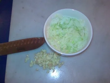 Rezept: Tomate-Mozzarella auf Spaghetti Tomate-Mozzarella auf Spaghetti - Rezept