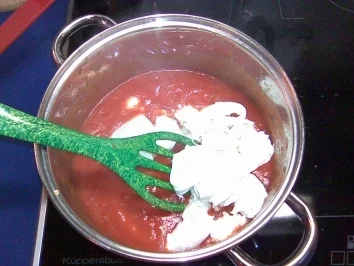 Rezept: Tomate-Mozzarella auf Spaghetti Tomate-Mozzarella auf Spaghetti - Rezept