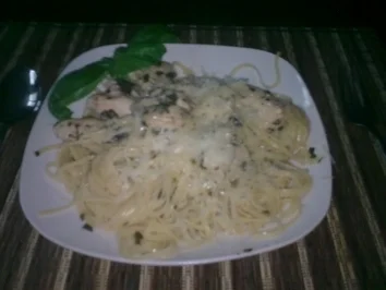 Rezept: Schnell gebratenes Huhn mit Nudeln Schnell gebratenes Huhn mit Nudeln - Rezept