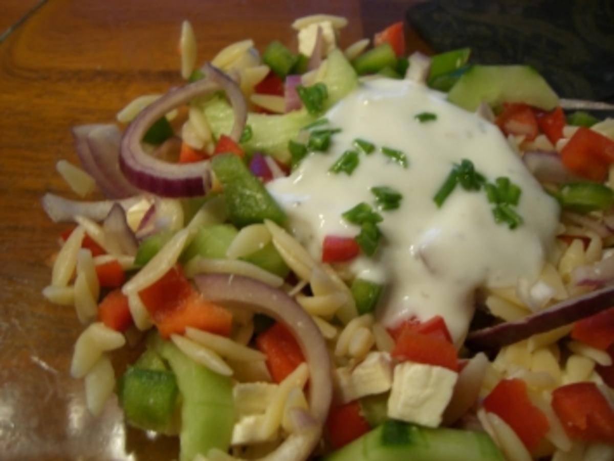 Salat : Griechischer Nudelsalat - Rezept - Bild Nr. 3