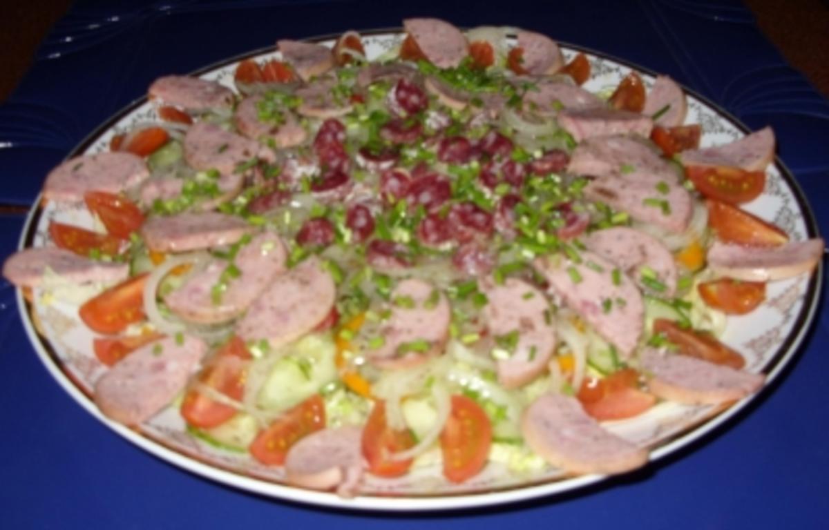 Bunter Salat mit Regensburger - Rezept - Bild Nr. 3