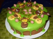 Osterkuchen mit Dekoration - Rezept