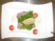 Roastbeef an Ingwersoße und Parmesan-Chips - Rezept