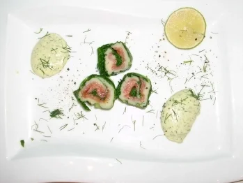 Westfälisches Sushi mit süßscharfer Dill-Senf-Soße - Rezept