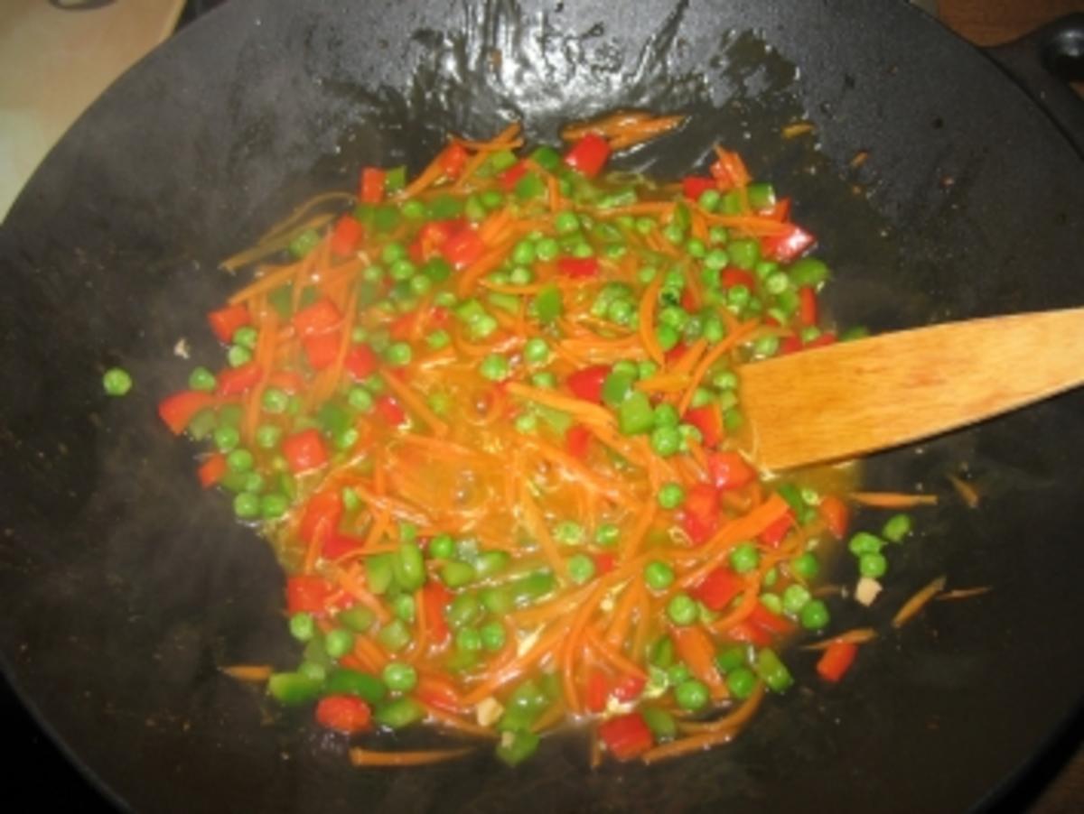 Asia-Wok-Pfanne mit Wildreis - Rezept - Bild Nr. 4