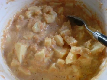 Rezept: Zucchini-Mohrrüben-Apfel-Kuchen - fettfrei ! Bild Nr. 6 Zucchini-Mohrrüben-Apfel-Kuchen - fettfrei ! - Rezept - Bild Nr. 6