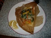 Zanderfilet im Pergament auf dem Gemüsebett - Rezept