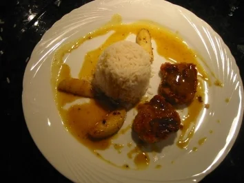 Rezept: Schweinefiletmédaillons mit Honig an Currysauce Schweinefiletmédaillons mit Honig an Currysauce - Rezept