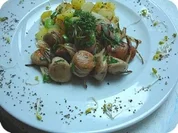 Rezept: Kunterbunte Bratwurstpfanne Kunterbunte Bratwurstpfanne - Rezept