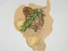 Kalbsfilet auf Waldpilzragout an Rosmarinsoße mit Kartoffelknödeln - Rezept