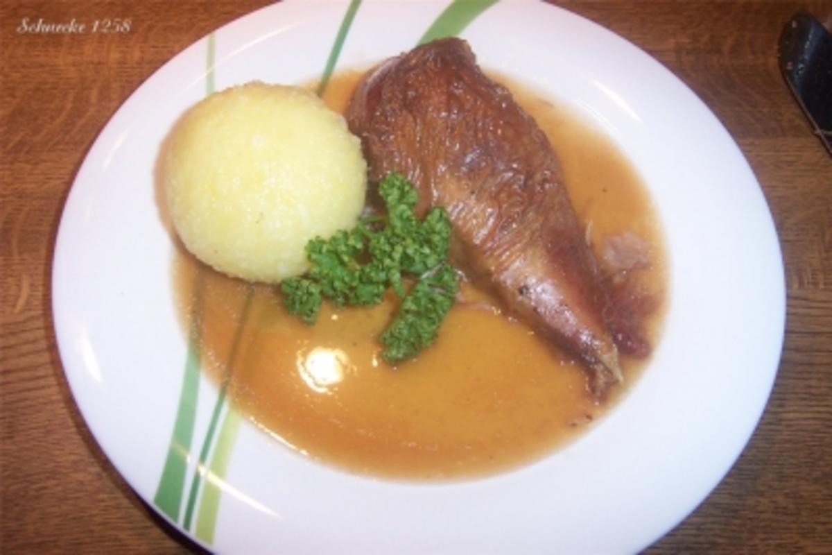 Putenkeulen mit Pute Schenkel frisch und Salz