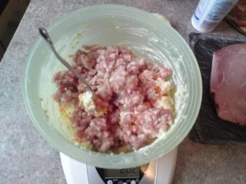 Rezept: Gefüllte Schinkenröllchen Gefüllte Schinkenröllchen - Rezept