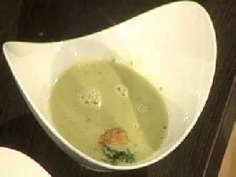 Zucchinicremesuppe mit Wan Tan - Rezept