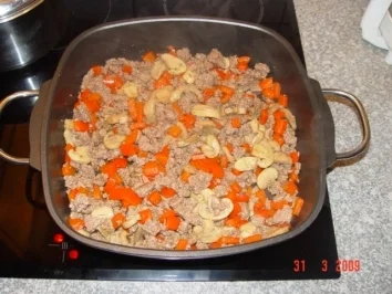 Hack-Reispfanne auf Pastete - Rezept - Bild Nr. 3