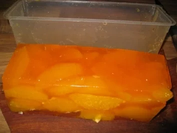 Campari- Orangensülze an frischen Erdbeeren im Körbchen mit warm-Kalter Vanillesabajonne - Rezept - Bild Nr. 6