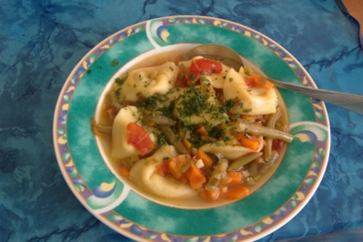 Tortellini-Eintopf - Rezept mit Bild - kochbar.de