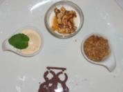 Honig-Nussjoghurt an Eierliköreis und Knusperapfel - Rezept