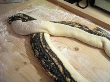 Mehlspeisen: Österlicher Mohn-Nuss-Zopf - Rezept - Bild Nr. 6