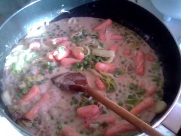 Rezept: Silkes Lauch-Gemüse-Pfanne mit Garnelen und Penne Bild Nr. 5 Silkes Lauch-Gemüse-Pfanne mit Garnelen und Penne - Rezept - Bild Nr. 5