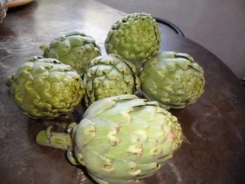 Artischocken mit Orangen-Dip - Rezept