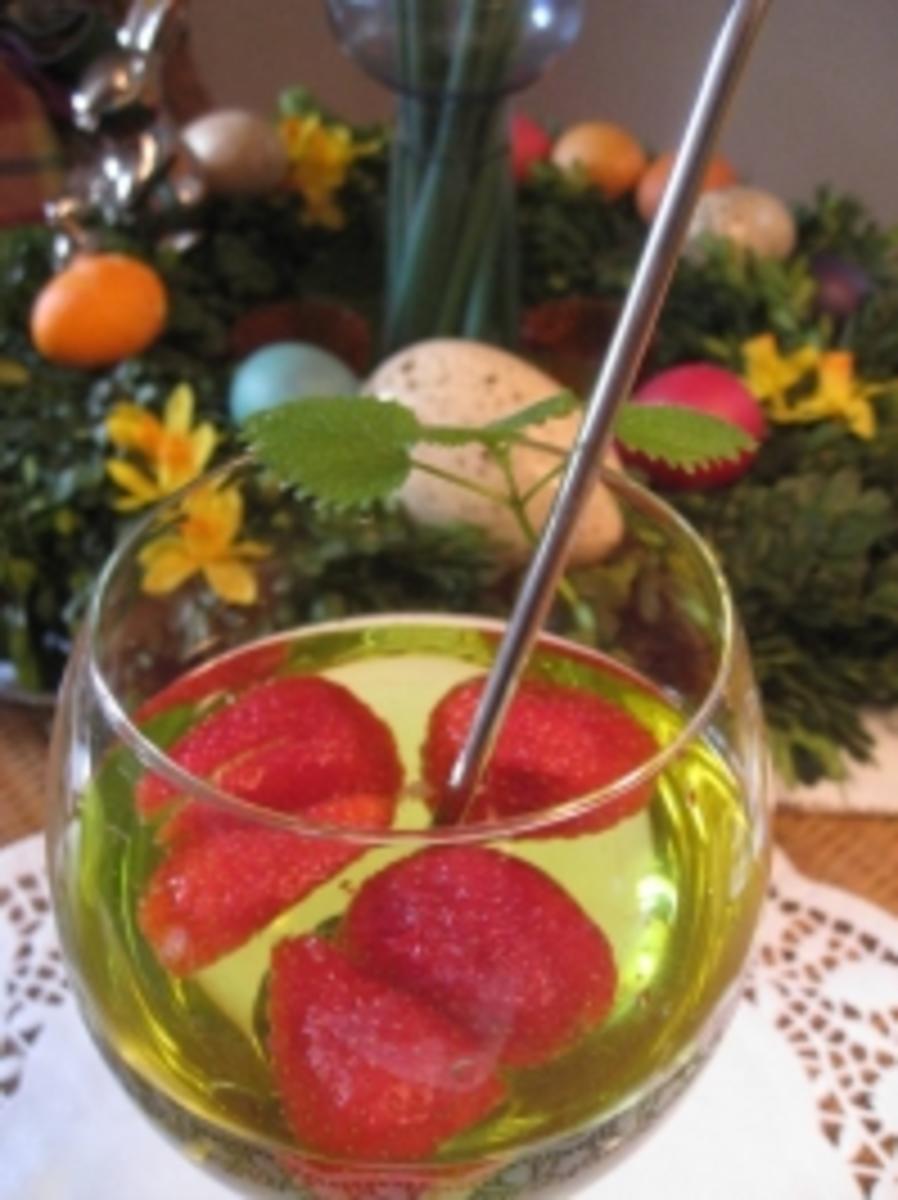 Schnelle Maibowle mit frischen Erdbeeren / der Renner - vielfach gelobt - Rezept - Bild Nr. 2