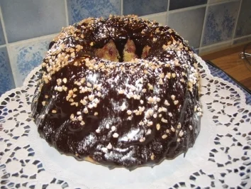 Nuss-Kirsch-Kuchen - Rezept