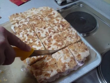 Rezept: Hanchen-Jansen Kuchen mit Stachelbeeren oder frischen Erdbeeren Bild Nr. 14 Hanchen-Jansen Kuchen mit Stachelbeeren oder frischen Erdbeeren - Rezept - Bild Nr. 14