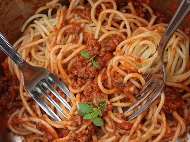 Rezept: Kinder-Spaghetti-Bolognese Bild Nr. 2 Kinder-Spaghetti-Bolognese - Rezept - Bild Nr. 2