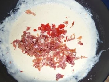 Rezept: Bandnudeln mit Parmaschinken Bild Nr. 4 Bandnudeln mit Parmaschinken - Rezept - Bild Nr. 4