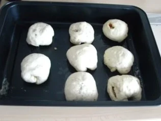 Rezept: Pizzabrötchen mit pikanter Gemüsefüllung Bild Nr. 2 Pizzabrötchen mit pikanter Gemüsefüllung - Rezept - Bild Nr. 2