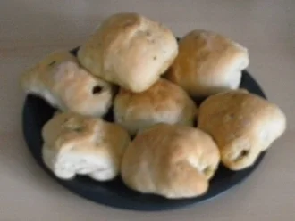 Rezept: Pizzabrötchen mit pikanter Gemüsefüllung Bild Nr. 3 Pizzabrötchen mit pikanter Gemüsefüllung - Rezept - Bild Nr. 3