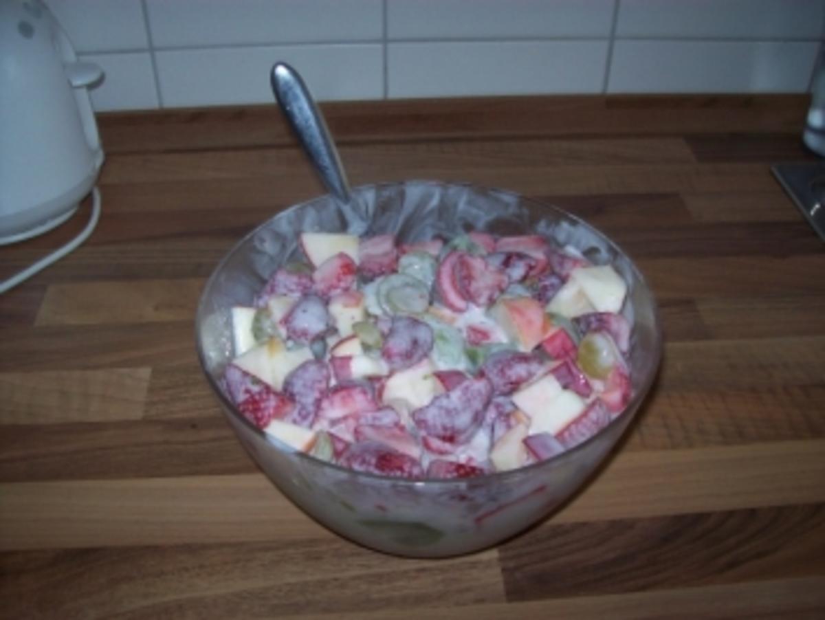 Obstsalat alla Nadine - Rezept