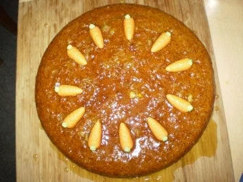 Rezept: Nussiger Möhrenkuchen Nussiger Möhrenkuchen - Rezept
