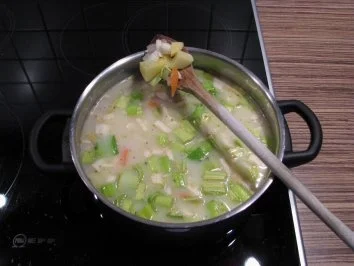 Rezept: "SUPPE" Kartoffelcremesuppe Bild Nr. 4 "SUPPE" Kartoffelcremesuppe - Rezept - Bild Nr. 4