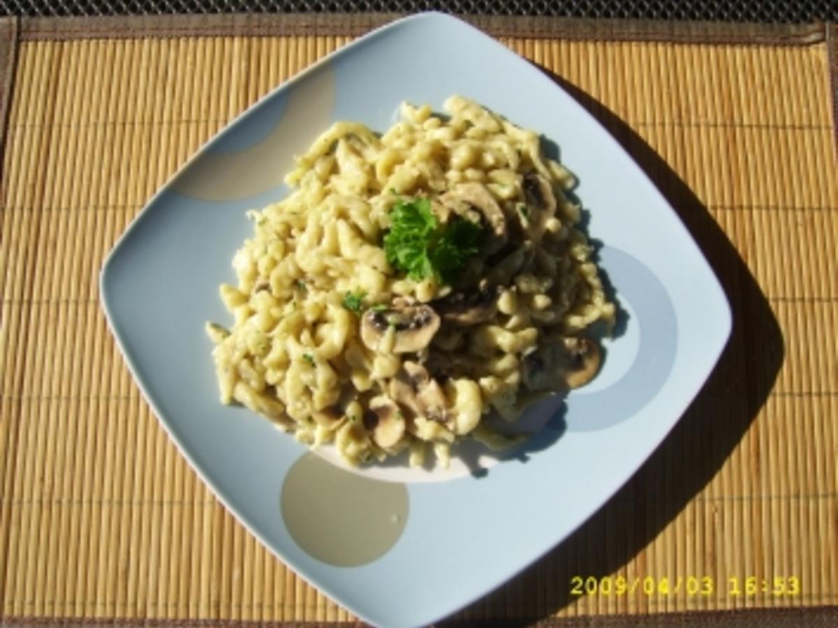 Champignon Spätzle Pfanne - schnell &amp; einfach - 175 kcal/100g