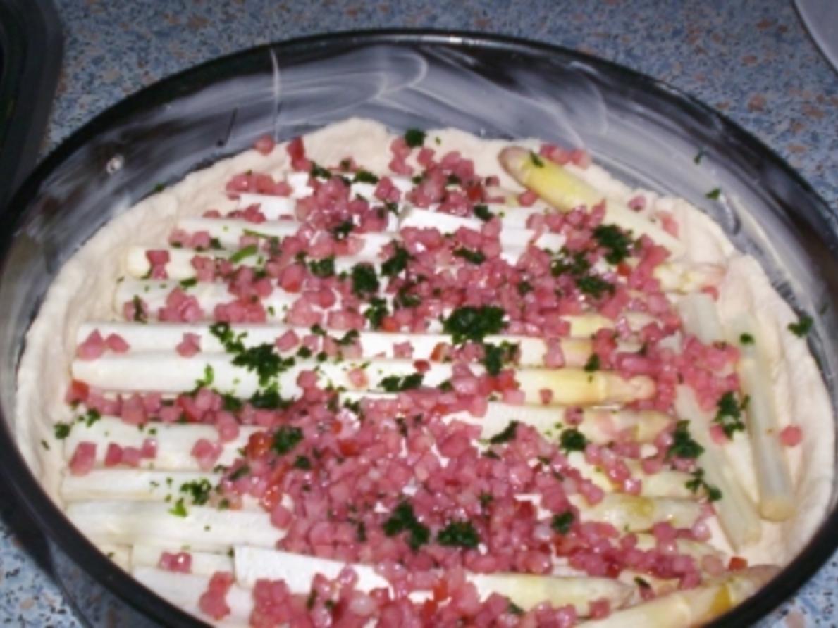 Spargelpizza mit Sauce Hollandaise - Rezept - kochbar.de