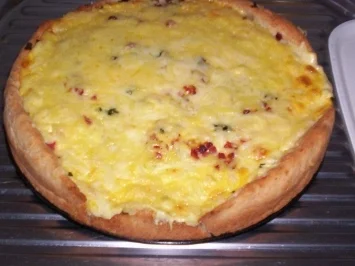 Rezept: Spargelpizza mit Sauce Hollandaise Spargelpizza mit Sauce Hollandaise - Rezept